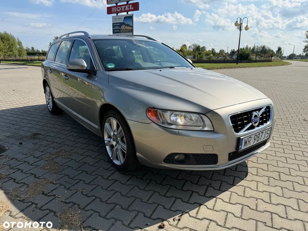 Volvo V70 2.0T Powershift Momentum - 2