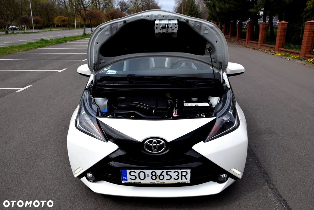 Toyota Aygo x-play - 12