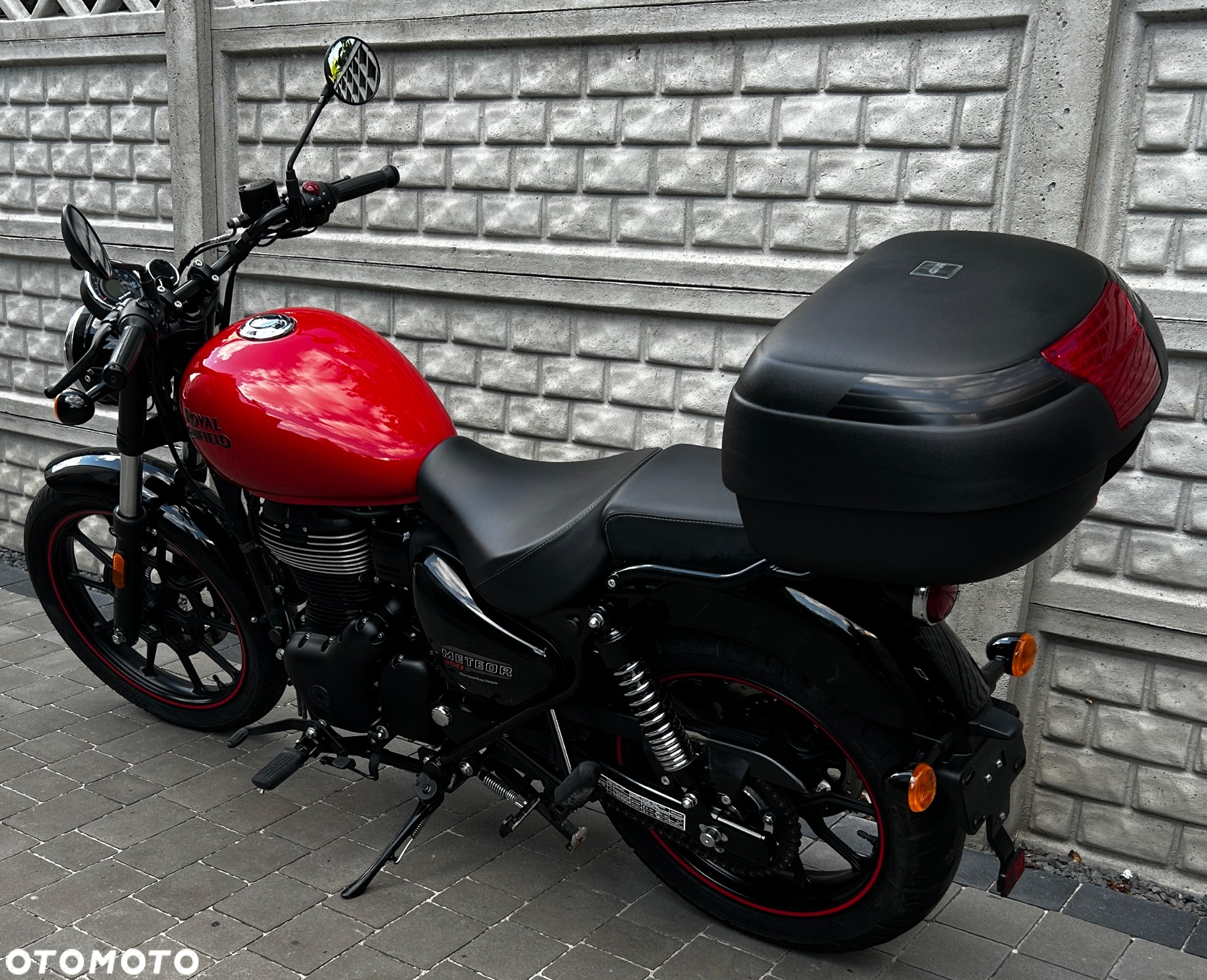 Royal Enfield Meteor - 15