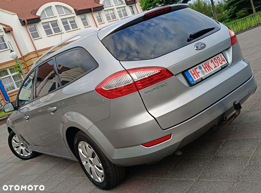 Ford Mondeo 2.0 Ambiente - 16