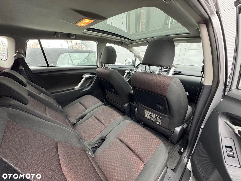 Toyota Verso 2.0 D-4D - 8