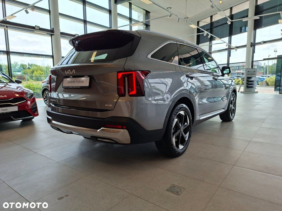 Kia Sorento - 4