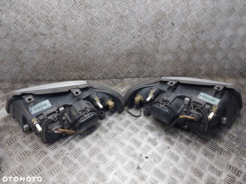 LAMPA LEWY PRZÓD + PRAWY PRZÓD AUDI A4 B5 FL LIFT 8D0941004AK 8D0941003AK - 8