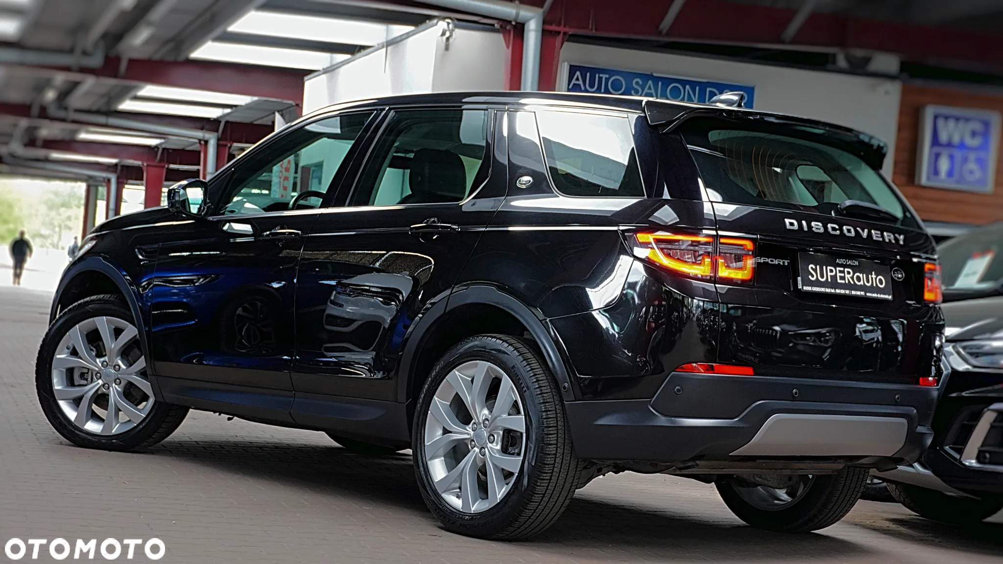 Land Rover Discovery Sport 2.0 P200 mHEV - 8