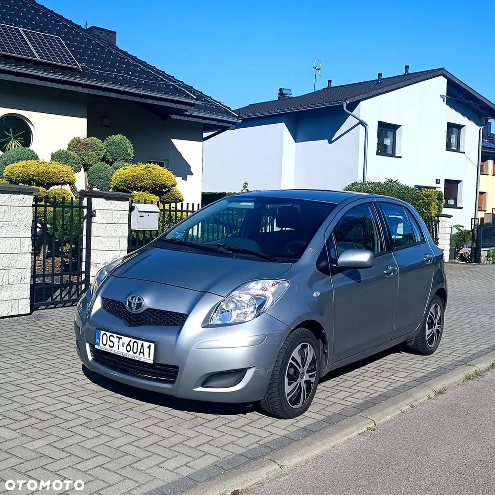 Toyota Yaris - 2