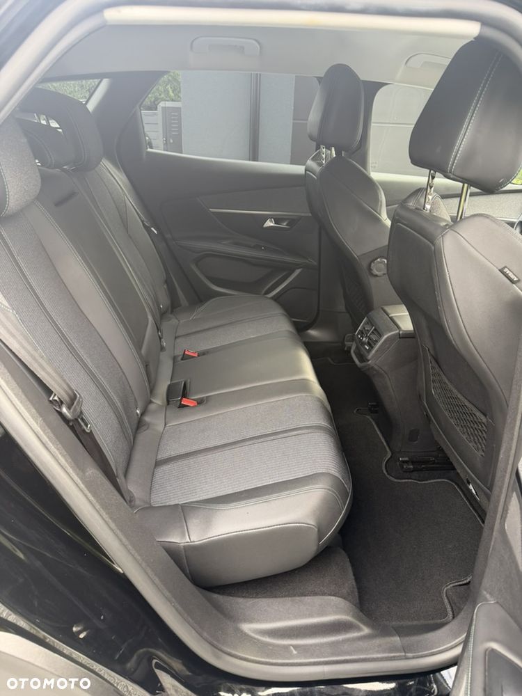 Peugeot 3008 1.2 PureTech Allure Pack S&S EAT8 - 9