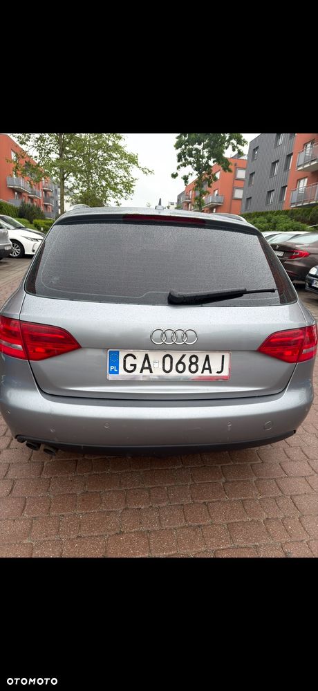 Audi A4 Avant 2.0 TDI DPF multitronic Attraction - 5
