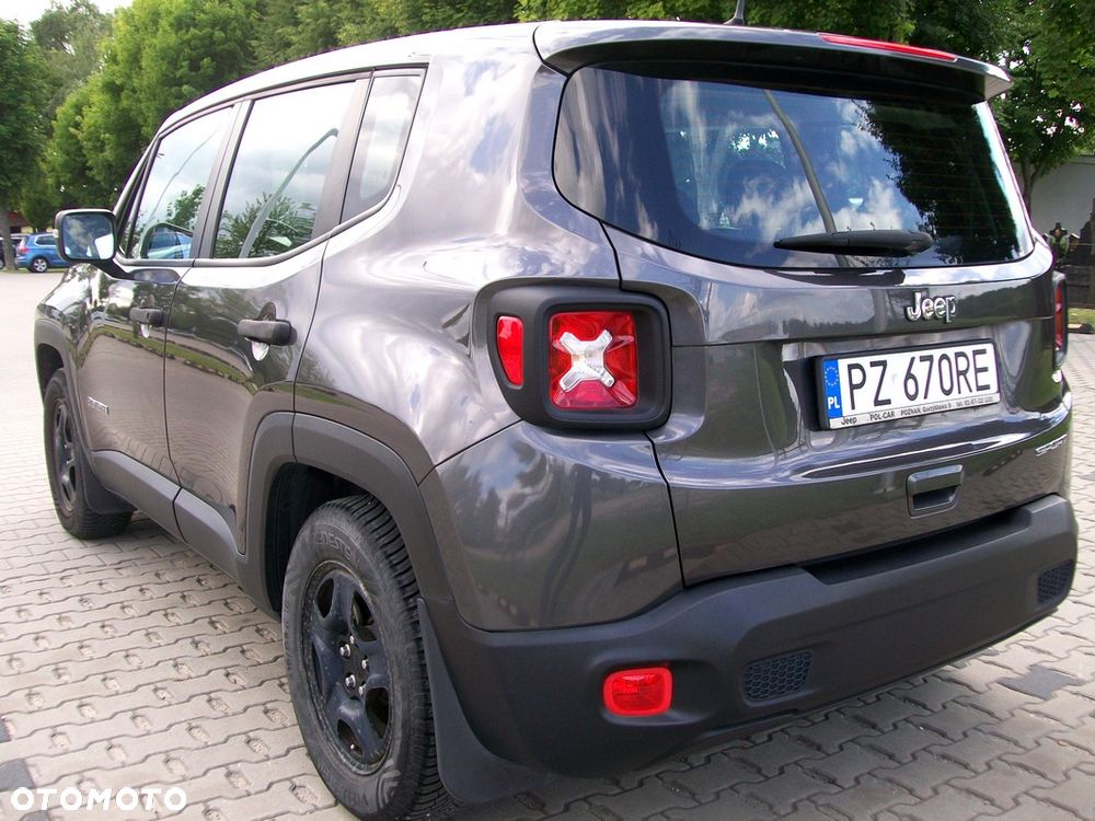 Jeep Renegade 1.6 E-TorQ Sport FWD - 30