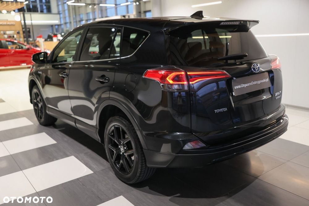Toyota RAV4 - 4