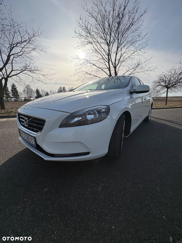 Volvo V40 D2 Momentum - 4