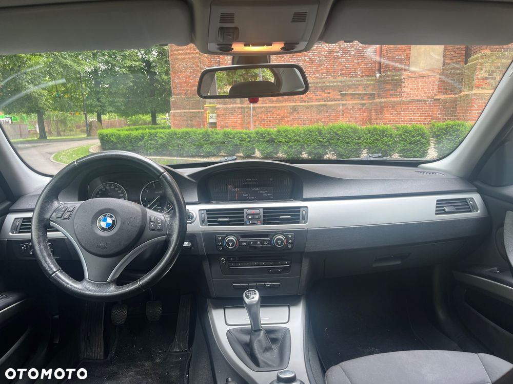 BMW Seria 3 318i Edition Sport - 7