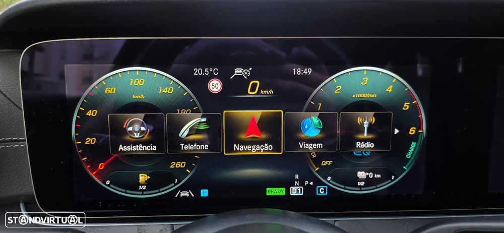 Mercedes-Benz E 300 de 4Matic 9G-TRONIC AMG Line - 37