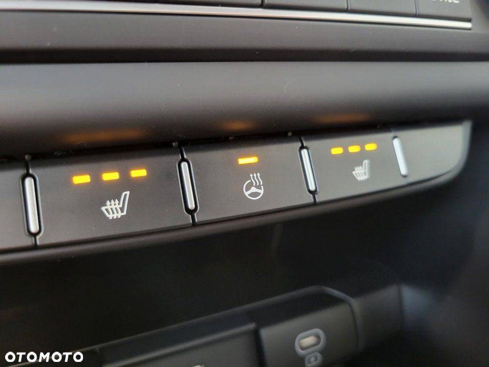 Kia Ceed - 12