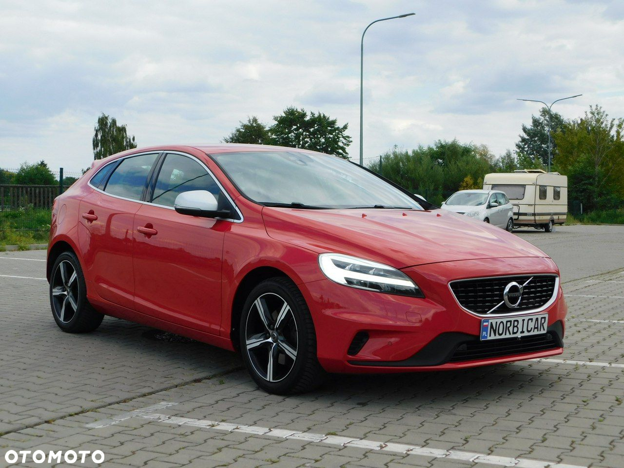 Volvo V40 T3 Drive-E R-Design Momentum - 3