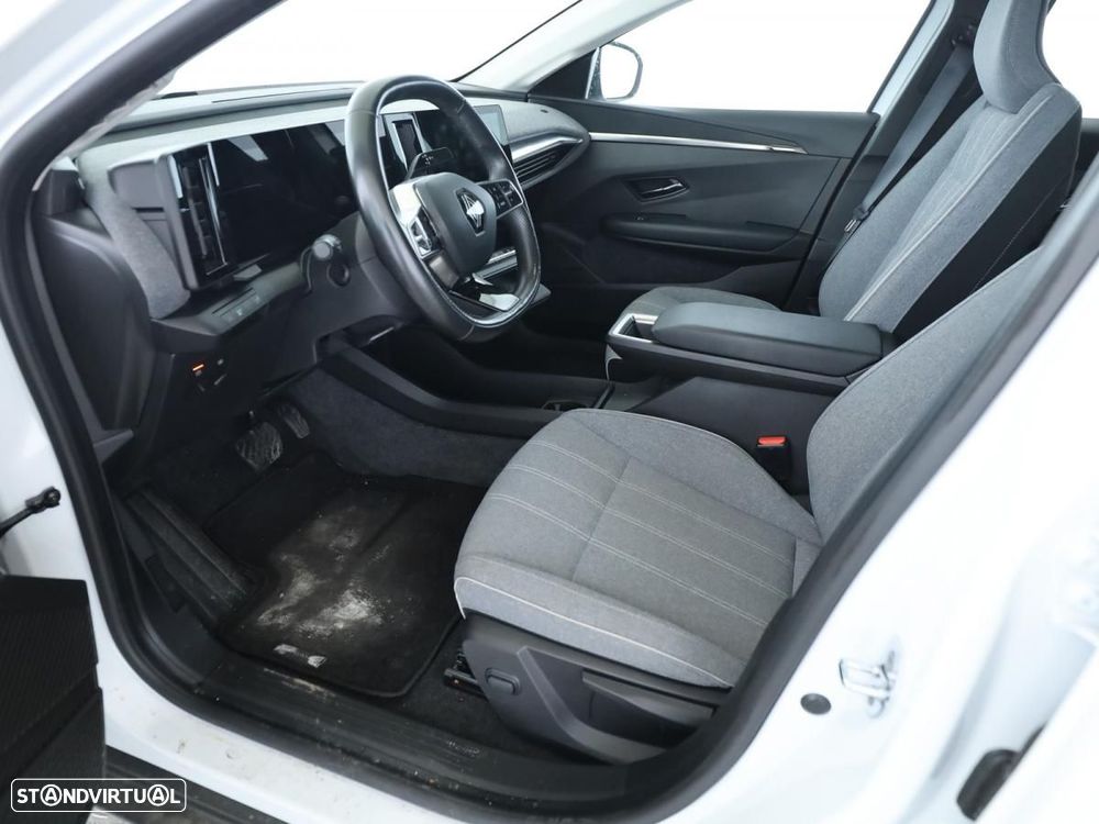 Renault Mégane E-Tech - 7