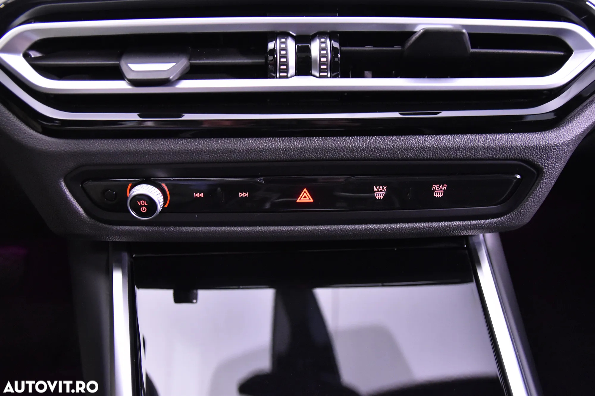 BMW Seria 3 330e xDrive AT PHEV - 17