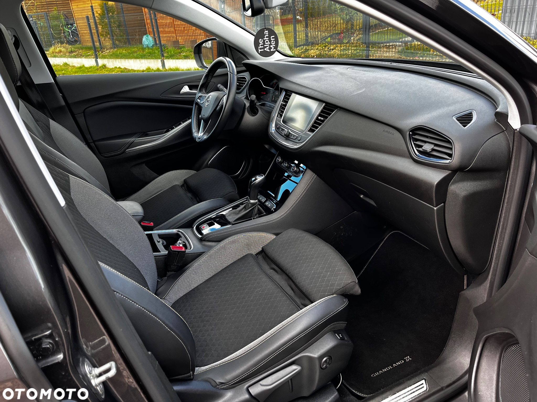 Opel Grandland X 1.2 T GPF Design Line S&S - 34