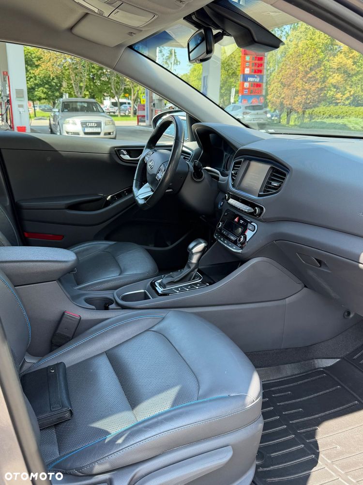 Hyundai IONIQ Hybrid Business - 5