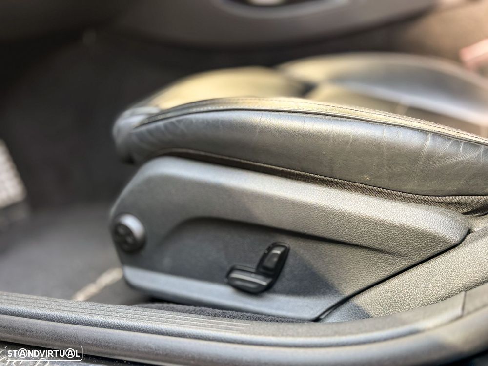Mercedes-Benz E 220 d AMG Line - 24