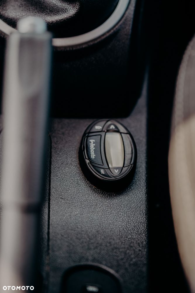 Renault Clio - 23