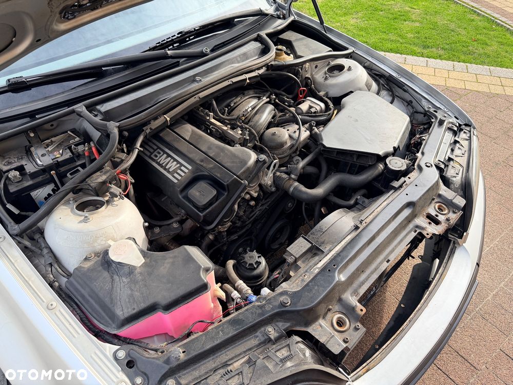 BMW Seria 3 316i - 39