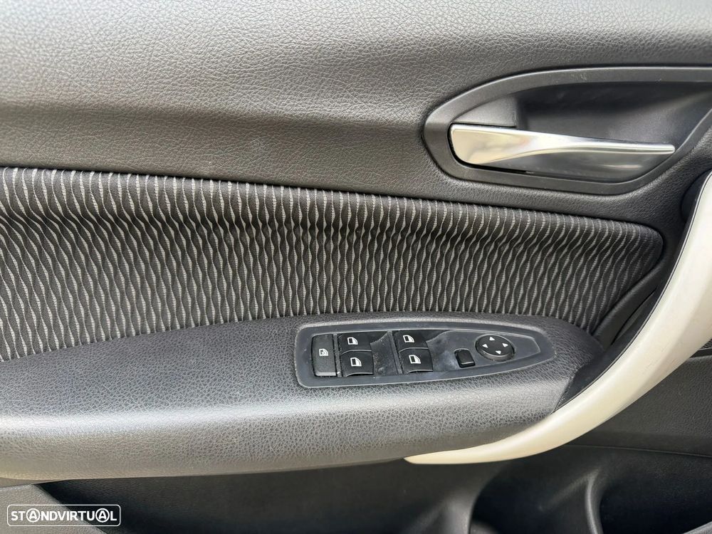 BMW 114 i Sport Line - 11