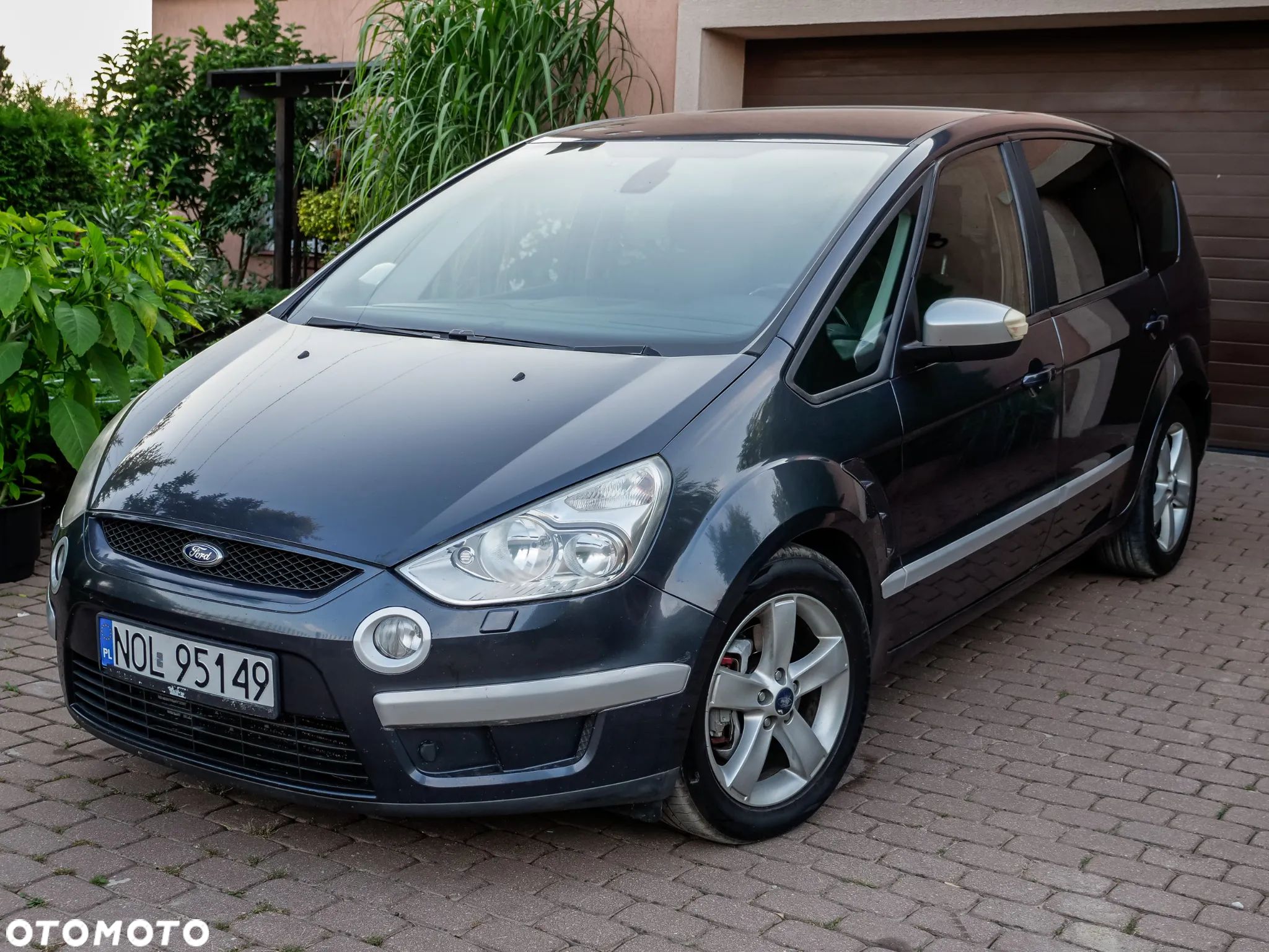 Ford S-Max - 1