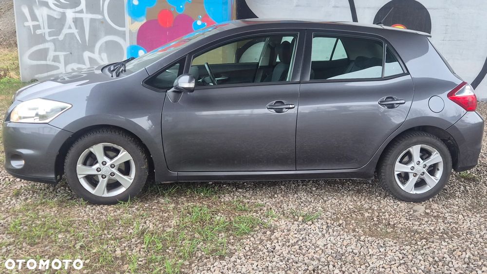 Toyota Auris 1.6 Sol - 6