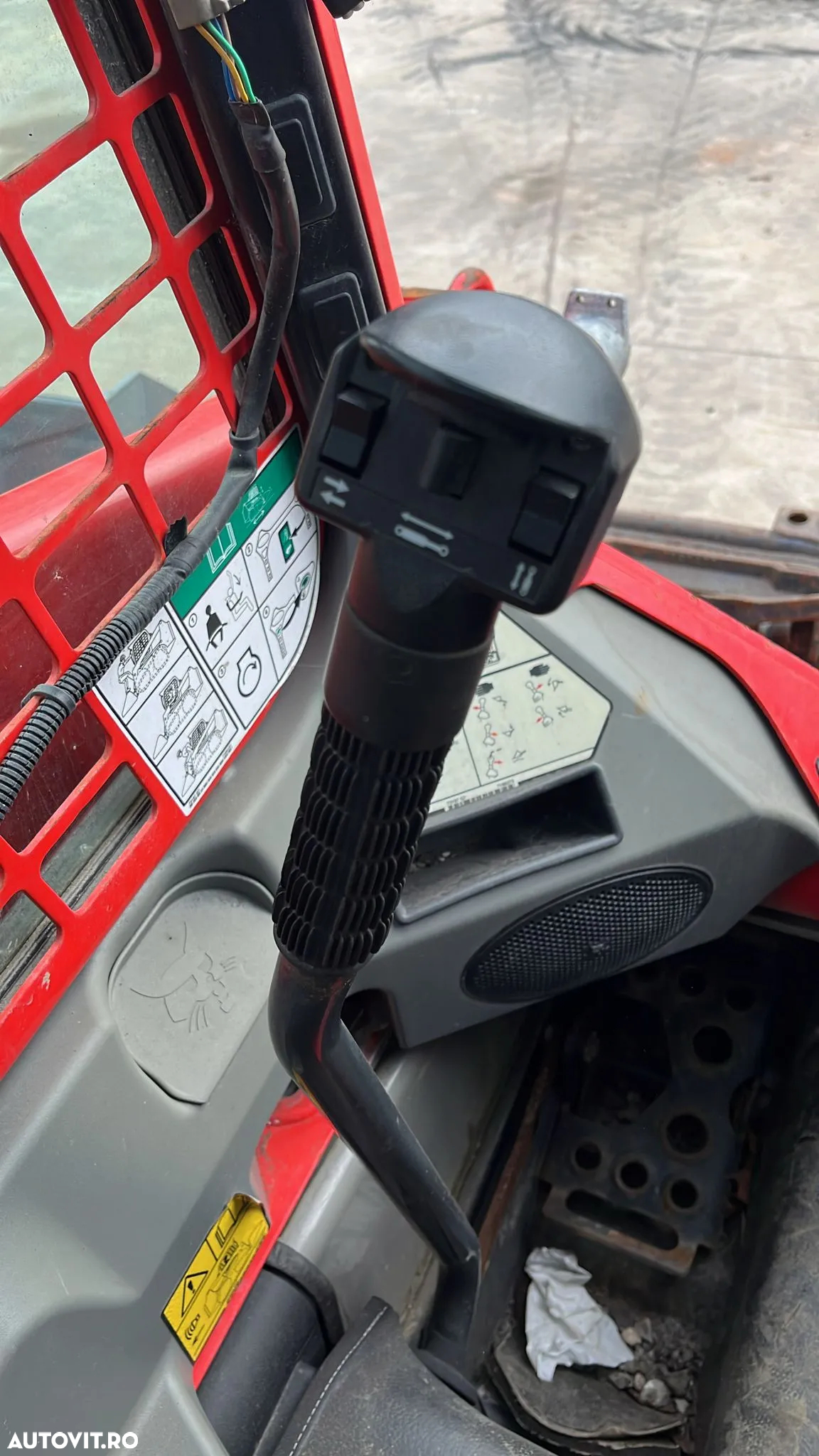 Bobcat S450 - 13