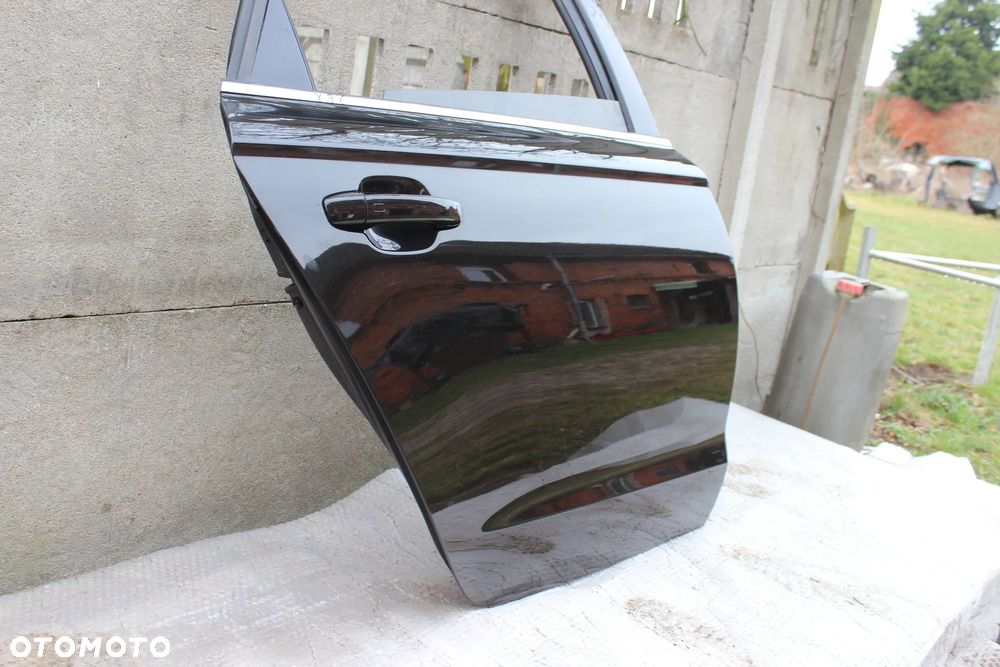 DRZWI TYLNE PRAWE AUDI A6 C7 AVANT LY8X 2015 - 11