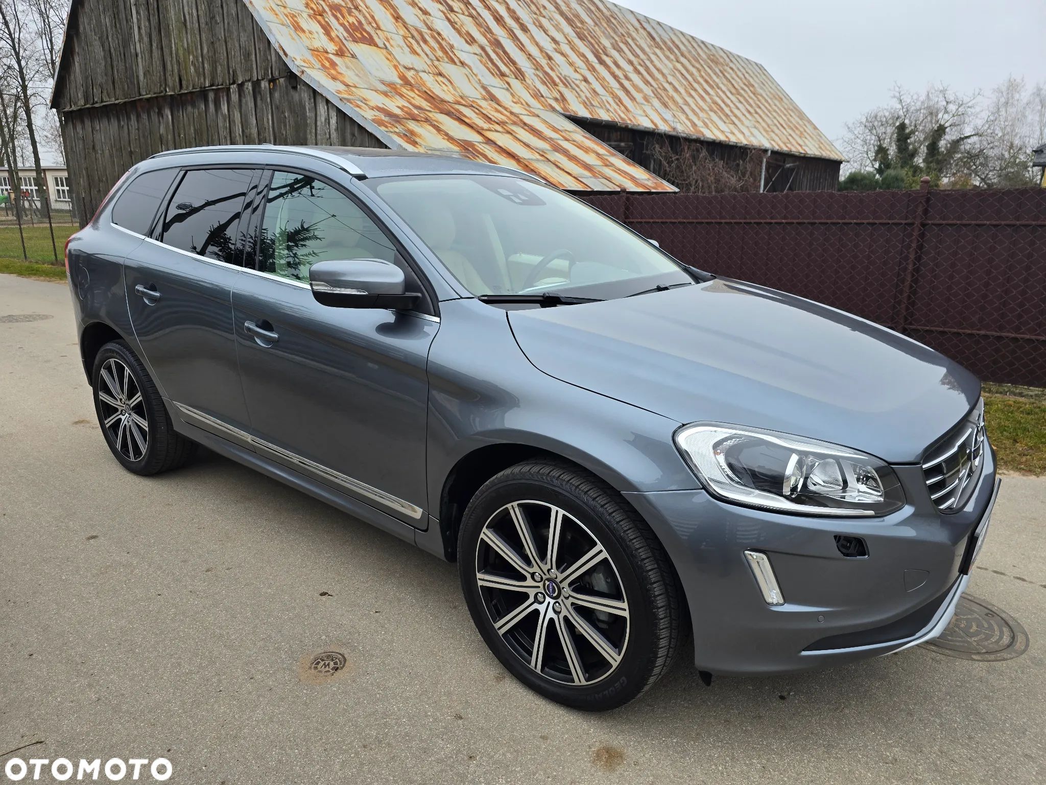 Volvo XC 60 - 1