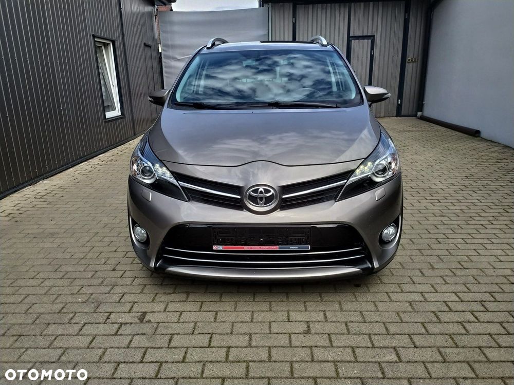 Toyota Verso 1.8 Prestige 7os MS - 11