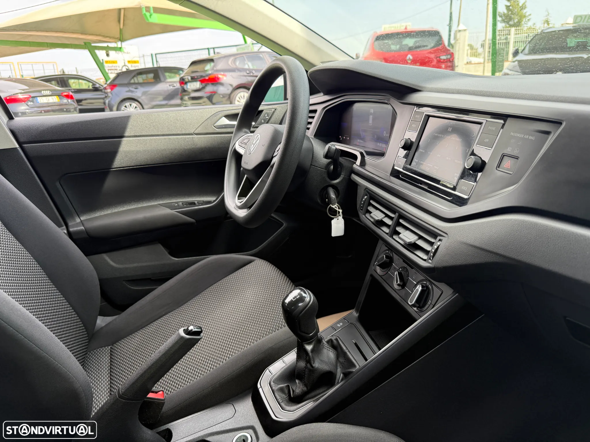 VW Polo 1.0 Trendline - 26