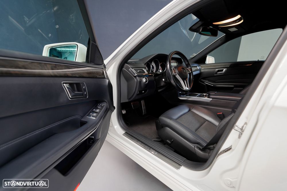 Mercedes-Benz E 220 BlueTEC Avantgarde Auto. - 16