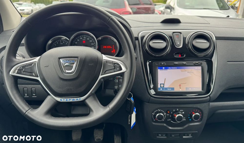 Dacia Lodgy TCe 115 Stepway - 15