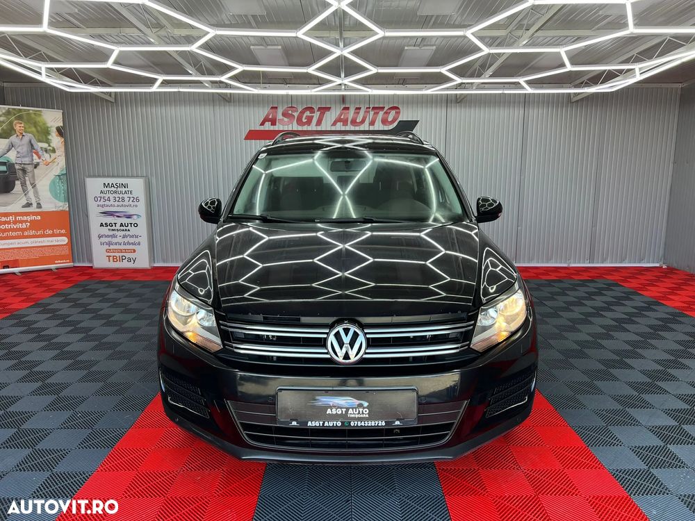 Volkswagen Tiguan - 2