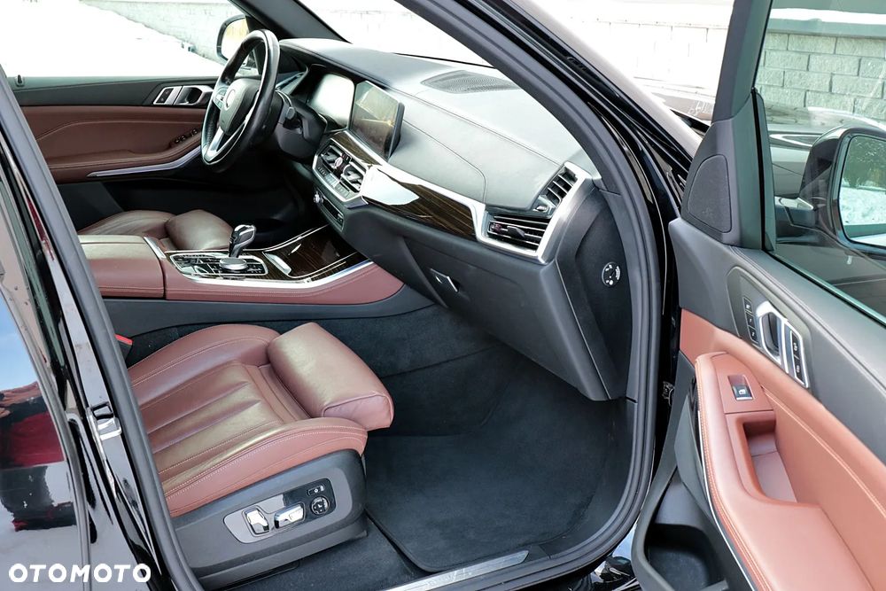 BMW X5 xDrive40i xLine - 24