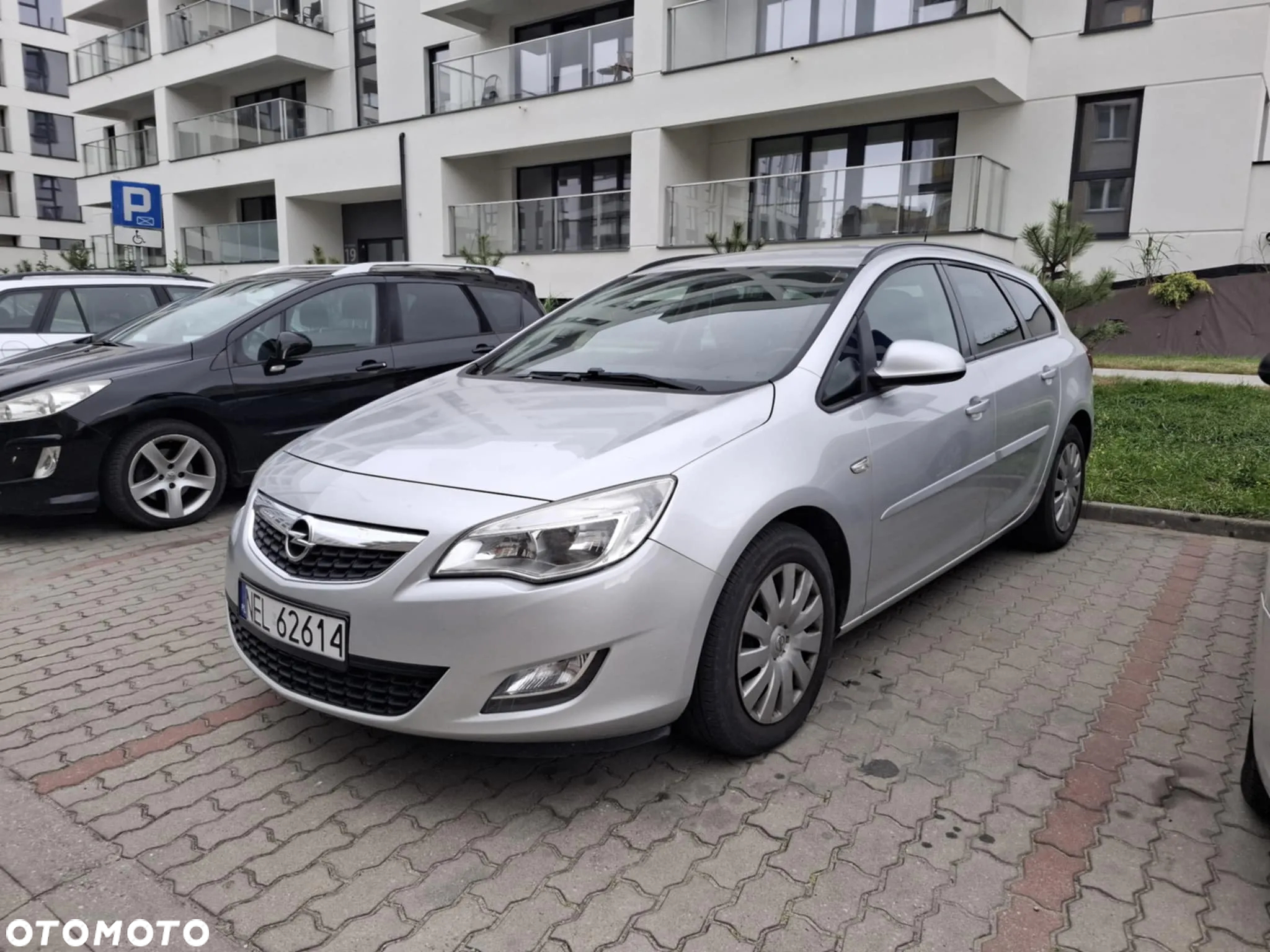 Opel Astra IV 1.3 CDTI Cosmo ecoFLEX - 10