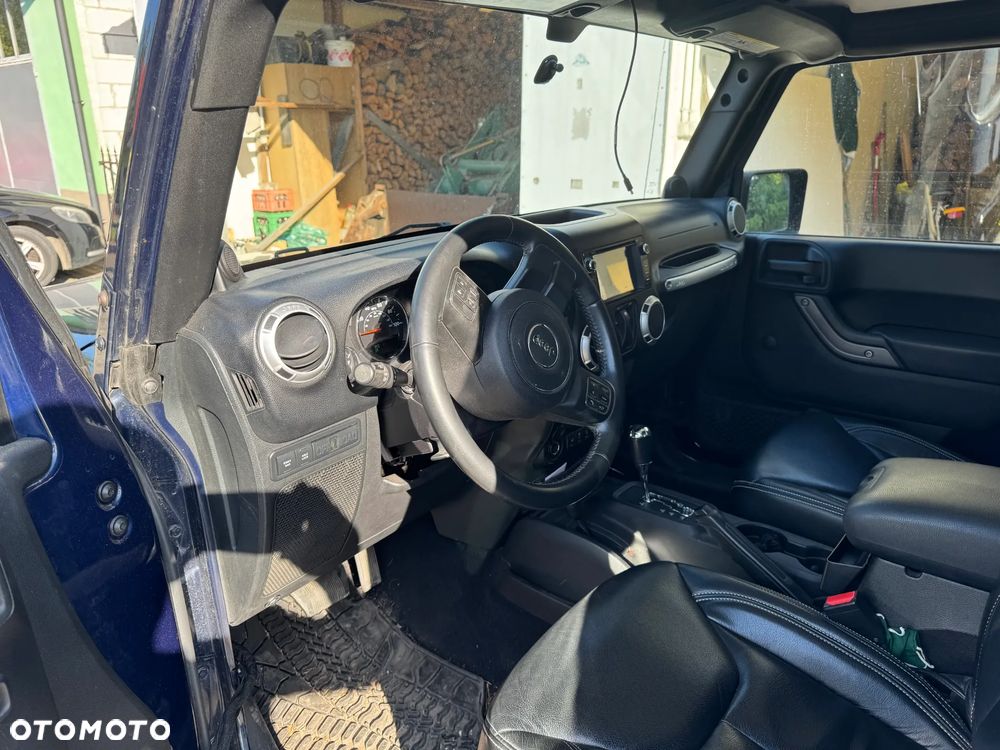 Jeep Wrangler - 9