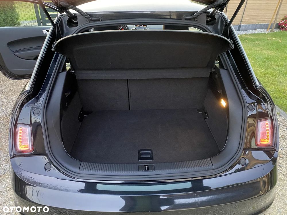 Audi A1 1.2 TFSI S line edition - 12