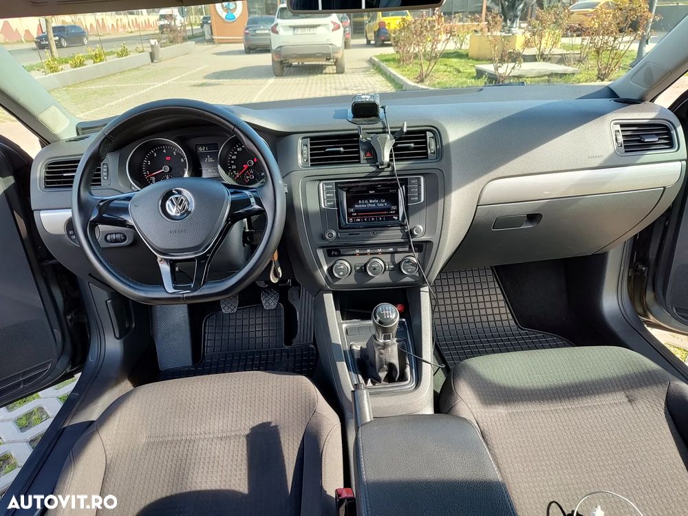 Volkswagen Jetta 1.2 TSI Comfortline - 17