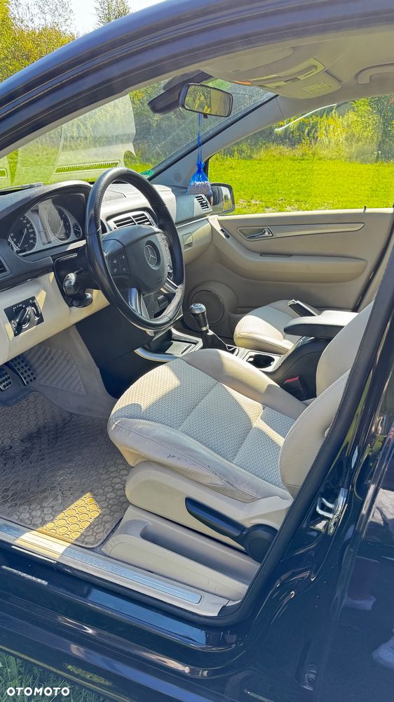 Mercedes-Benz Klasa B 180 - 7