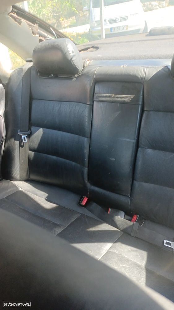 Audi A4 1.9 TDI Confort - 4