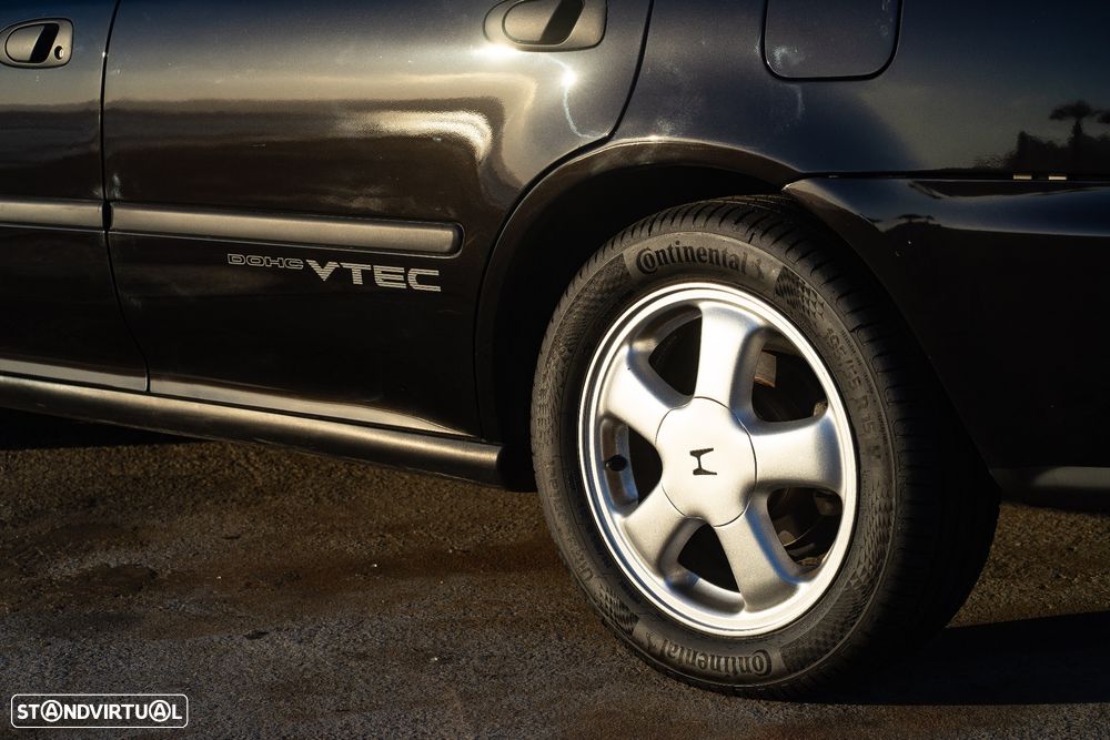 Honda Civic 1.6 VTi - 29