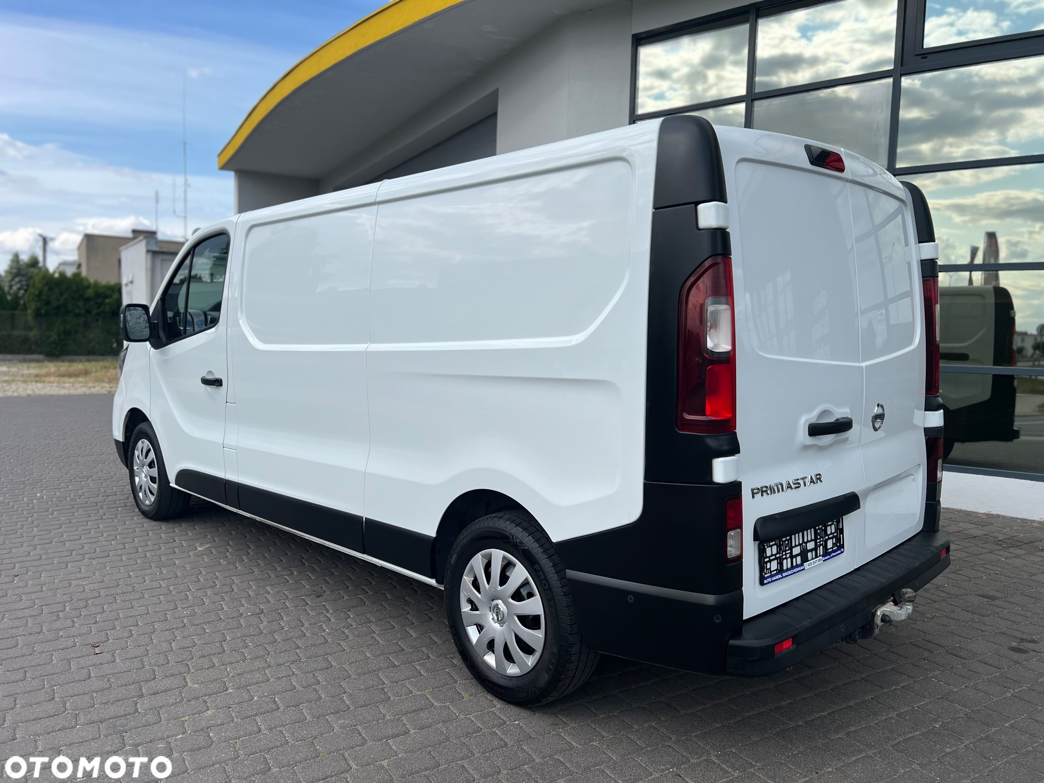 Nissan PRIMASTAR L2H1 - 4