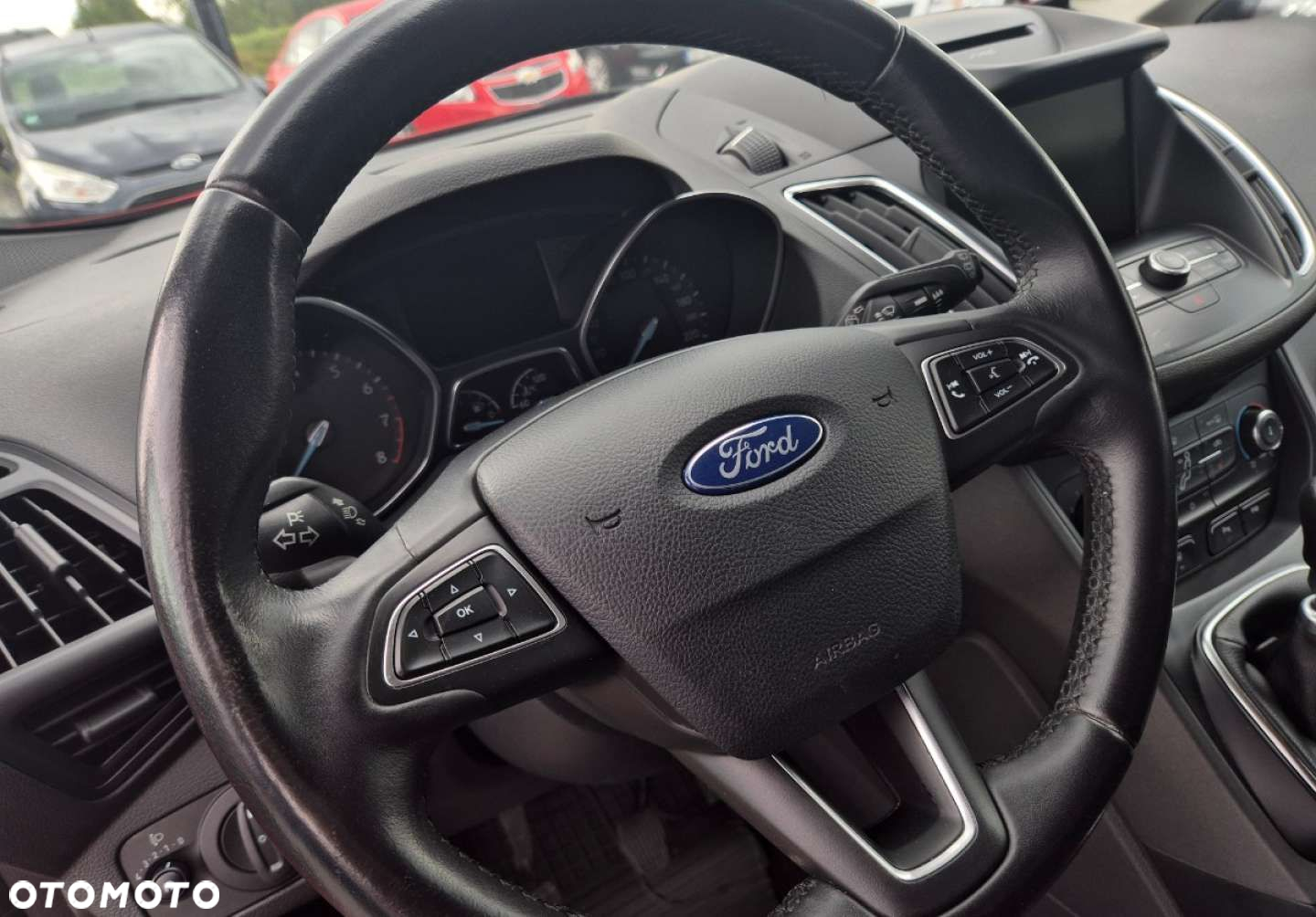 Ford Grand C-MAX - 13