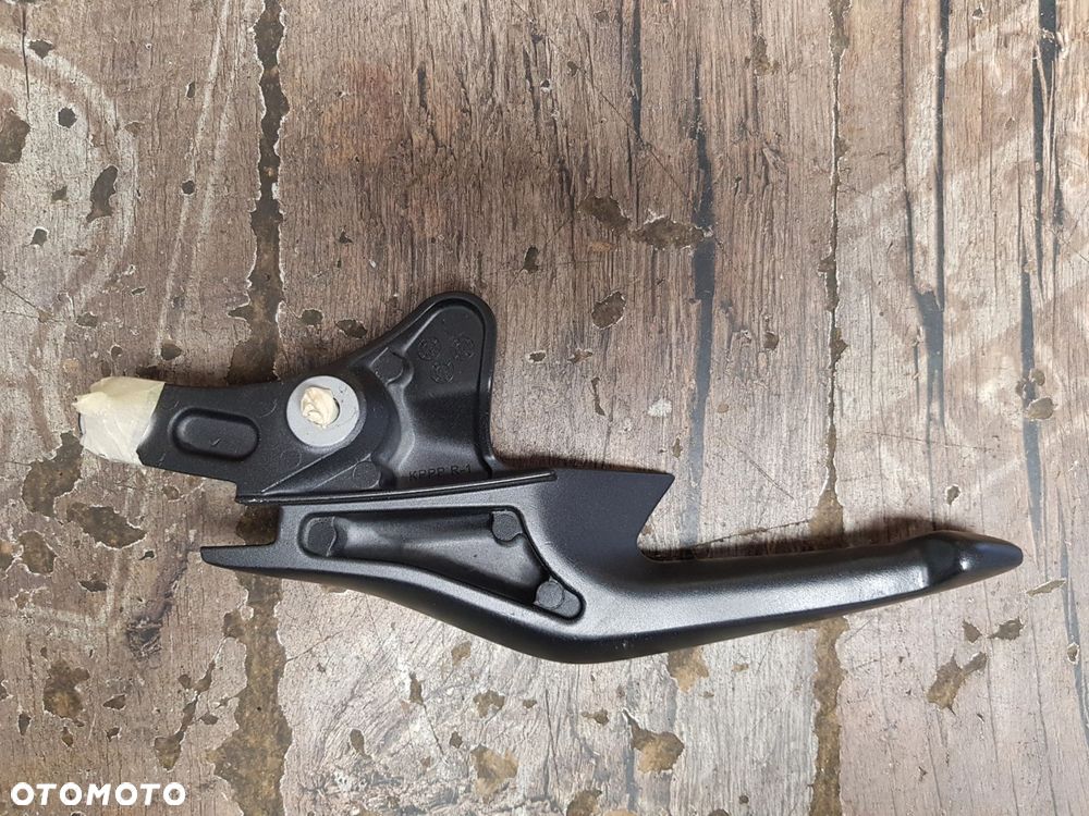 Uchwyt pasażera prawy Honda CBR 250 - 9