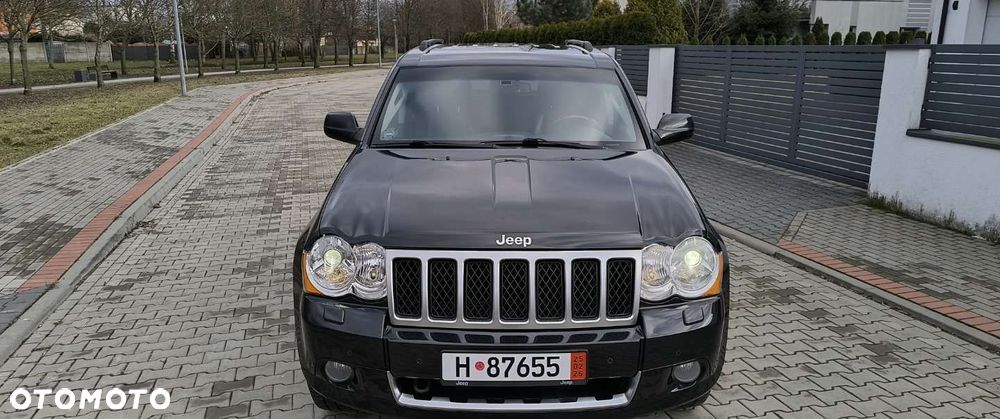Jeep Grand Cherokee - 14