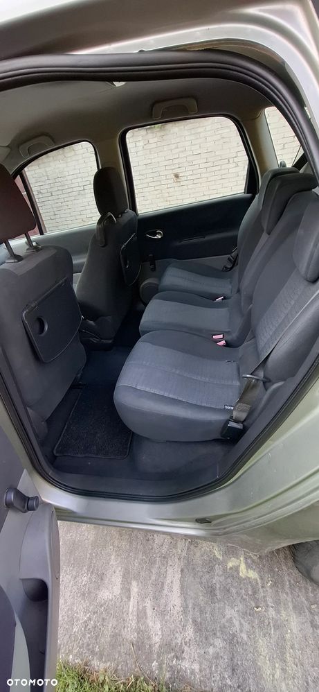 Renault Scenic 1.6 16V Confort Authentique - 8