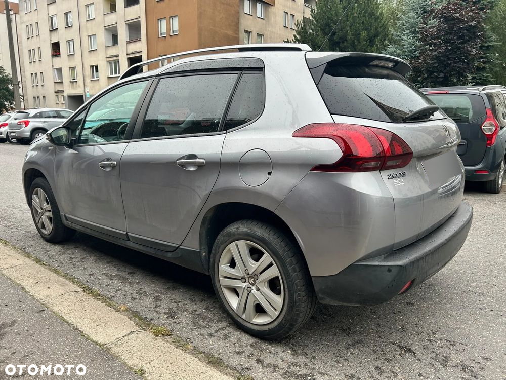 Peugeot 2008 1.2 Pure Tech Style - 3